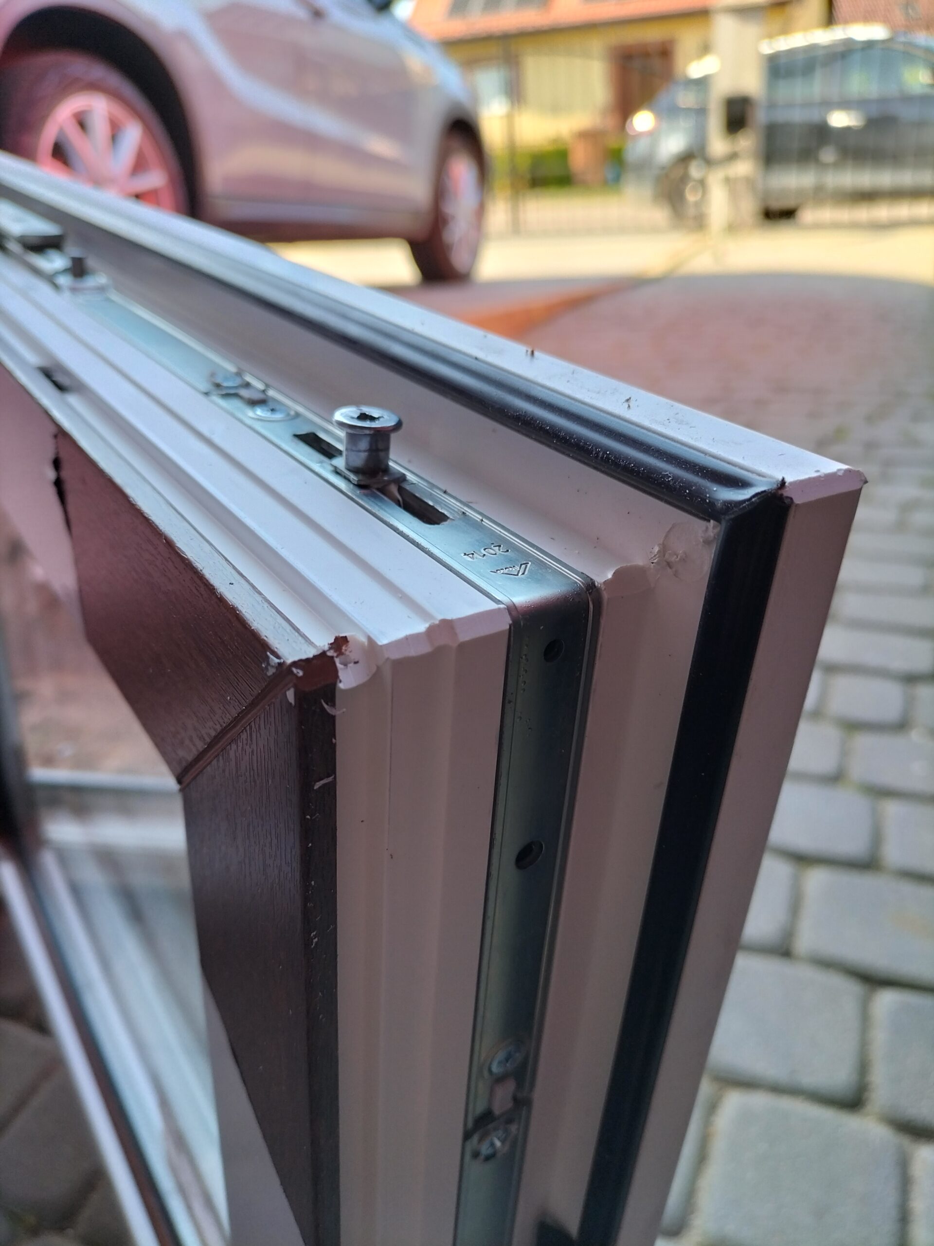 OKNO Aluplast 99 cm na 59 cm białe, dwie szyby - obrazek 4